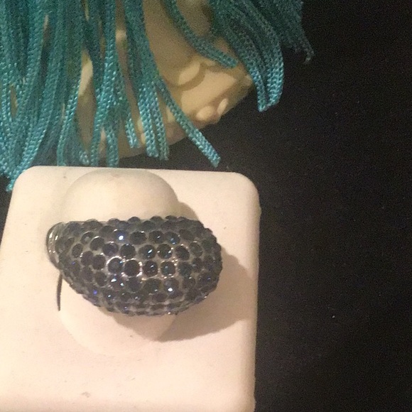 NWOT dome shaped ring bluestones expandable size - Picture 4 of 5